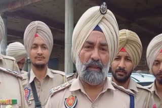 Amritpal's supporters attempt to stage a sit-in on the Jammu-Amritsar highway