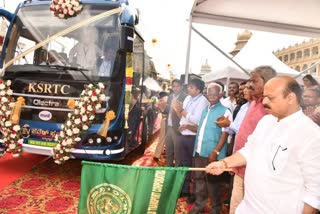 cm-bommai-inaugurates-new-25-electric-buses