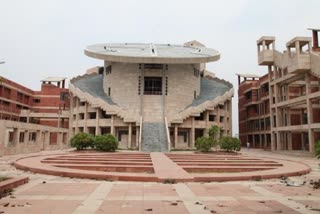 Pandit Lakhmi Chand University Rohtak