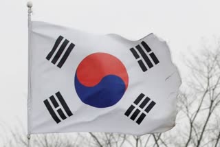 South Korea imposes sanctions on 4 individuals and 6 entities for helping North Korea