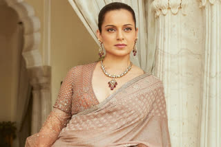 There aren't many Bollywood actors who can make sartorial decisions with such ease. Kangana has a thing for the six yards, whether it is linen or Kanjivaram sarees. She frequently dons salwar kameez in addition to sarees. Yet even her detractors would concur on one point: no one can wear sarees with the same elegance as Kangana can. A saree appearance is always an option for a Bollywood heroine when she wants to look dazzling. On the special occasion of her birthday, here are some of the best saree looks of the actress. Wishing the fashion queen a very happy birthday. May she keeps amazing us with her impeccable fashion game.