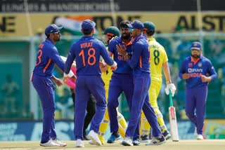 India vs Australia 3rd ODI Score