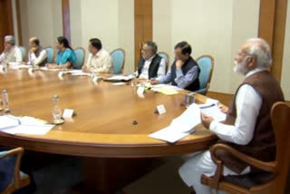 PM reviews Covid-19 and Influenza situation in country, advises precaution