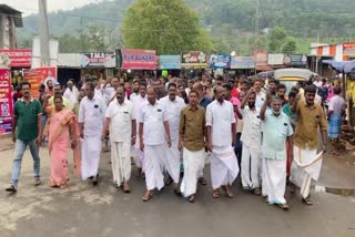 Wild Elephant Arikkomban  postpone of Catching Wild Elephant Arikkomban  Catching Wild Elephant Arikkomban  public protest  public protest in Pooppara  പൂപ്പാറയില്‍ ജനകീയ പ്രതിഷേധ യോഗം  അരികൊമ്പന്‍ ദൗത്യം നിര്‍ത്തിവച്ച കോടതി വിധി  അരികൊമ്പന്‍ ദൗത്യം  അരികൊമ്പനെ പിടികൂടുന്ന ദൗത്യം  മതികെട്ടാന്‍ ചോല  പ്രതിഷേധ യോഗങ്ങള്‍