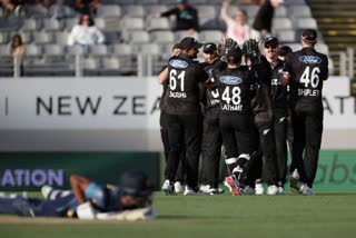 New Zealand Beat Sri Lanka by 198 runs in1st ODI