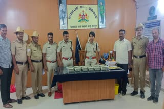 police-seized-60-lakh-money-for-without-documents-in-gangavati