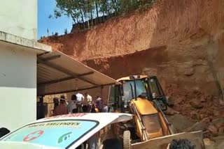 Three dead after hill collapses in Sullia, Karnataka
