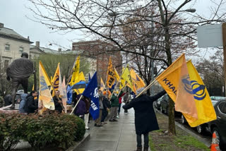 Khalistan supporters try to incite violence at Indian embassy in Washington