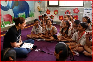 Kareena Kapoor Promotes Education