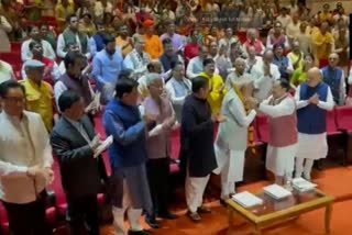 BJP parliamentary Meeting PM Modi felicitated by BJP national president JP Nadda