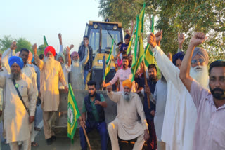 PROTEST AGAINST TOLL PLAZA: Villagers and farmers organization protested against the installation of toll plaza in Barnala