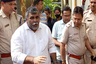 Jitendra Tiwari Slams Police