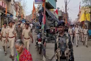 Police took out flag march in Bokaro