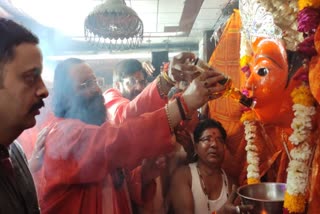 Liquor offered Ujjain mata temple