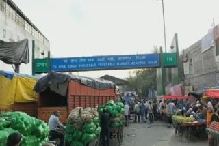 बेमौसम बारिश से मंडी व्यापारी परेशान