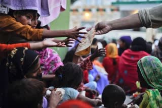 several injured in stampedes at free flour distribution points in different cities of Pakistan