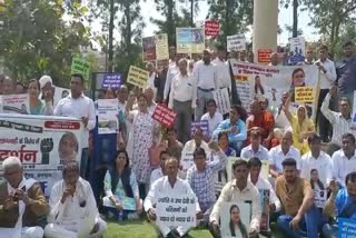 people protest in karnal
