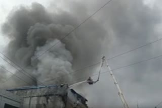 fire breaks out in factory in wazirpur