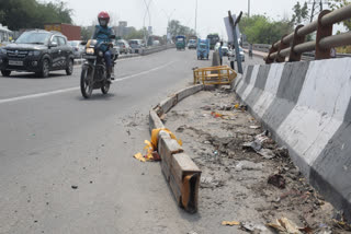 Ashram Flyover एक्सटेंशन के हाइट बैरियर टूटे