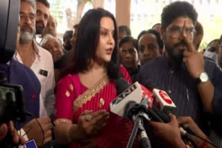 Amruta Fadnavis threat case: Mumbai court denies bail to 'bookie' Anil Jaisinghani