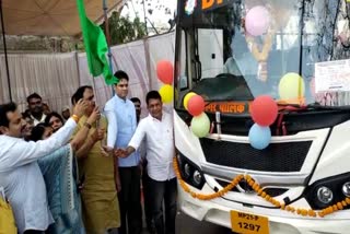 Gift of 4 city buses to Katni district