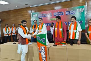 Shashi Bhushan Hegde joined BJP