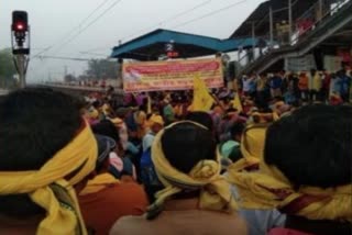 Rail services disrupted in Bengal
