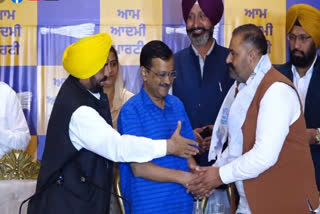 Sushil Kumar Rinku joined the Aam Aadmi Party in Jalandhar