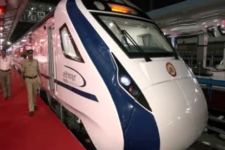 Vande Bharat Train: વિશાખાપટ્ટનમમાં વંદે ભારત એક્સપ્રેસ પર ફરીથી પથ્થરમારો, ત્રણ મહિનામાં થઈ ત્રીજી ઘટના