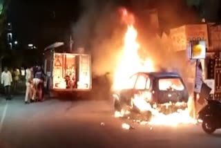fire in moving car in jaipur