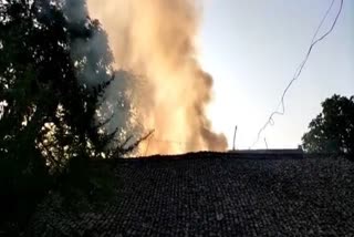 बेगूसराय में आग लगने से दो घर जले