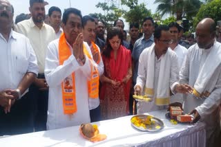 kamalnath worship at siddheshwar hanuman temple