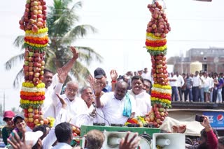 HD Kumaraswamy