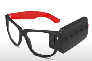 visual impairment  blindness  AI  Machine Learning  ML  Vision Aid India  World Health Organization  WHO  Smart vision glasses  Artificial Intelligence  സ്‌മാര്‍ട് കണ്ണട  കാഴ്‌ച വെല്ലുവിളി  നിര്‍മിത ബുദ്ധിയുടെ സഹായത്തോടെ  കണ്ണട നിര്‍മിച്ച് സ്വകാര്യ കണ്ണാശുപത്രി  സ്വകാര്യ കണ്ണാശുപത്രി  ആര്‍ട്ടിഫിഷ്യല്‍ ഇന്‍റലിജന്‍സിന്‍റെ  കാഴ്‌ച  കാമറ  സെന്‍സര്‍  മെഷീൻ ലേണിങ് ടെക്‌നോളജി
