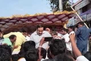 The stage of PMK President Dr. Anbumani Ramadoss collapsed.