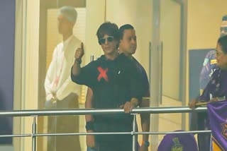 Shah Rukh at Eden Garden