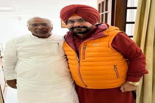 Navjot Sidhu met Congress President Mallikaranjun Kharge in Delhi