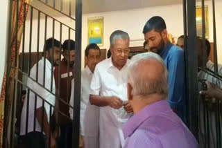 എലത്തൂര്‍ ട്രെയിന്‍ ആക്രമണം  pinarayi vijayan visits victims homes kannur  train attack pinarayi vijayan visits victims homes  ട്രെയിന്‍ ആക്രമണം ഭവന സന്ദര്‍ശനം മുഖ്യമന്ത്രി