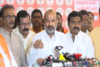 bandi sanjay comments on cm kcr