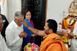 minister-v-somanna-visited-siddaganga-mutt