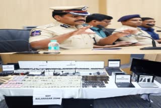 Etv BharatIPL betting racket busted in Hyderabad 10 arrested