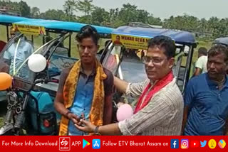 Distribution of e-rickshaws among Differently abled in Barpetaroad