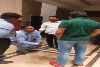 Hotel Manager sitting on knees in front of Tej Pratap Yadav, video surfaces