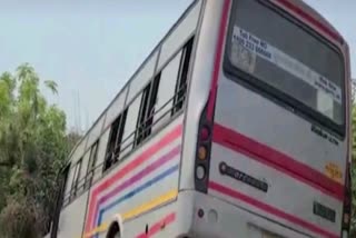 ST Bus Accident : ડ્રાઇવર પેસેન્જરની તકરારમાં એસટી બસ કાંસમાં ખાબકી, એકનું મૃત્યુ