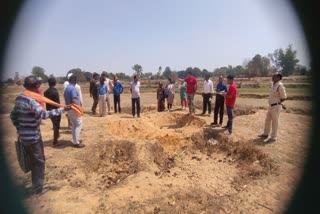 Kalyugi father threw the newborn into the well