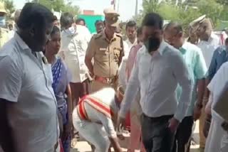 Kallakurichi District Collector Sharwan Kumar video of him asking his assistant to carry his shoe has gone viral