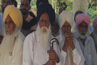 Farmers of Bhaini Bagha village in Mansa protested against the government