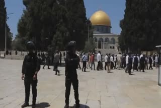 Israel bans non Muslims from Al-Aqsa Mosque until end of Ramadan