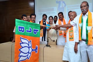 Leaders of various parties joined the BJP
