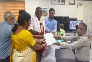 g-somashekhar-reddy-files-nomination-in-bellary